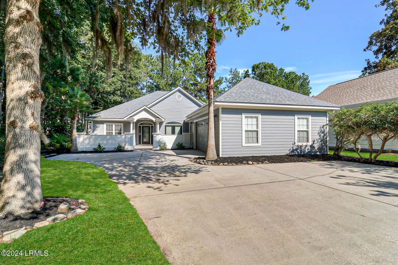 239 Club Gate Drive - Photo 1