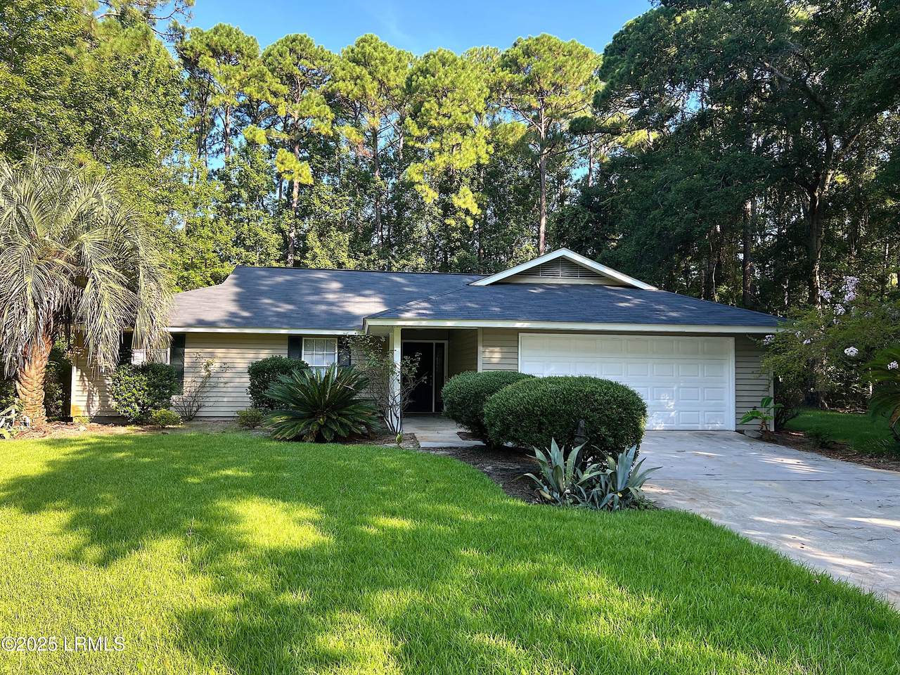 37 Wade Hampton Drive - Photo 1