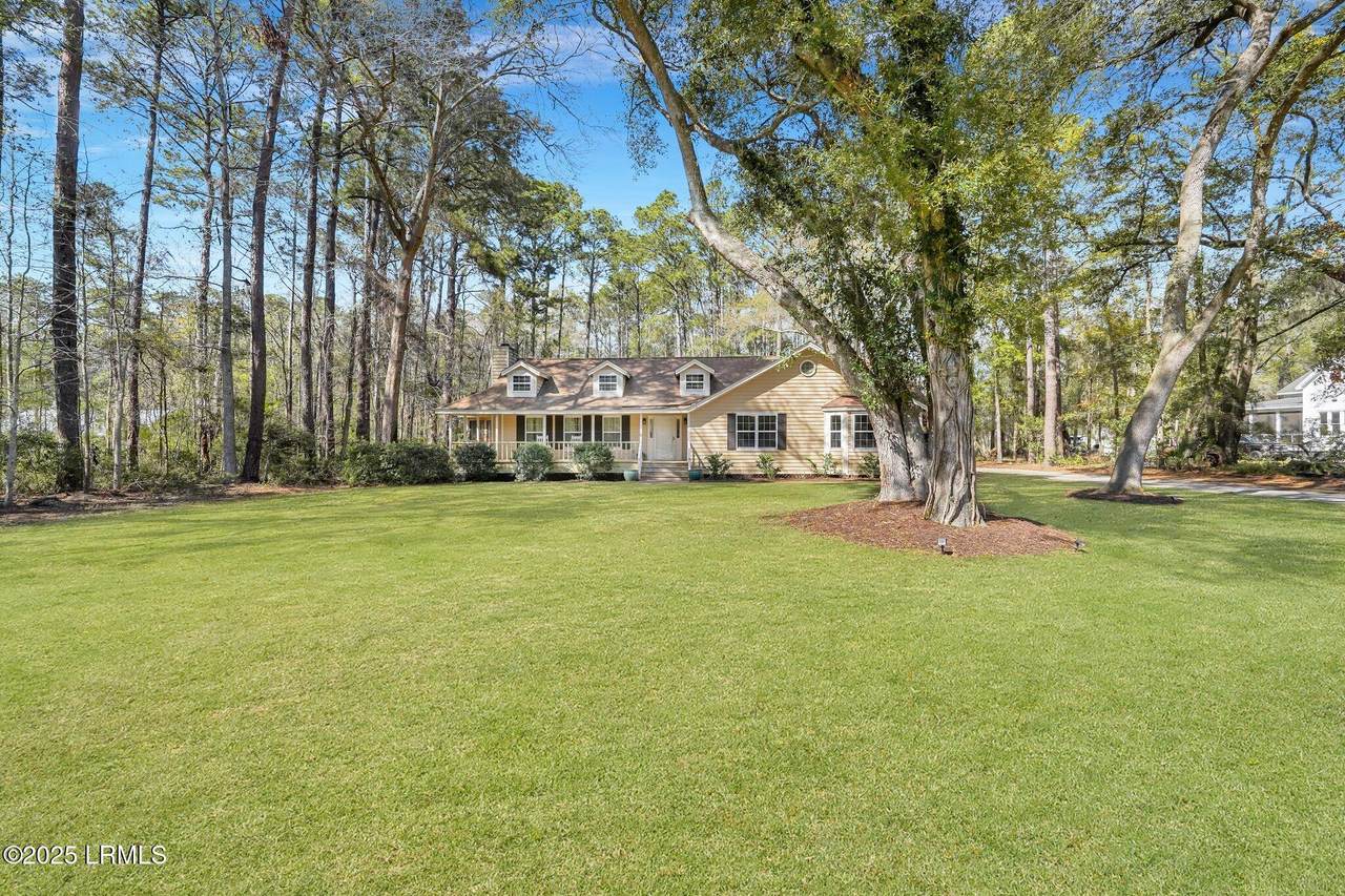 611 Ashdale Drive - Photo 1