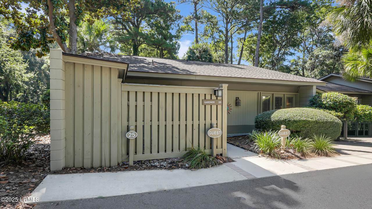11 Lighthouse Road - Photo 1