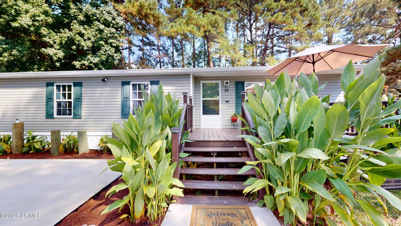 18 Capehart Circle - Photo 1