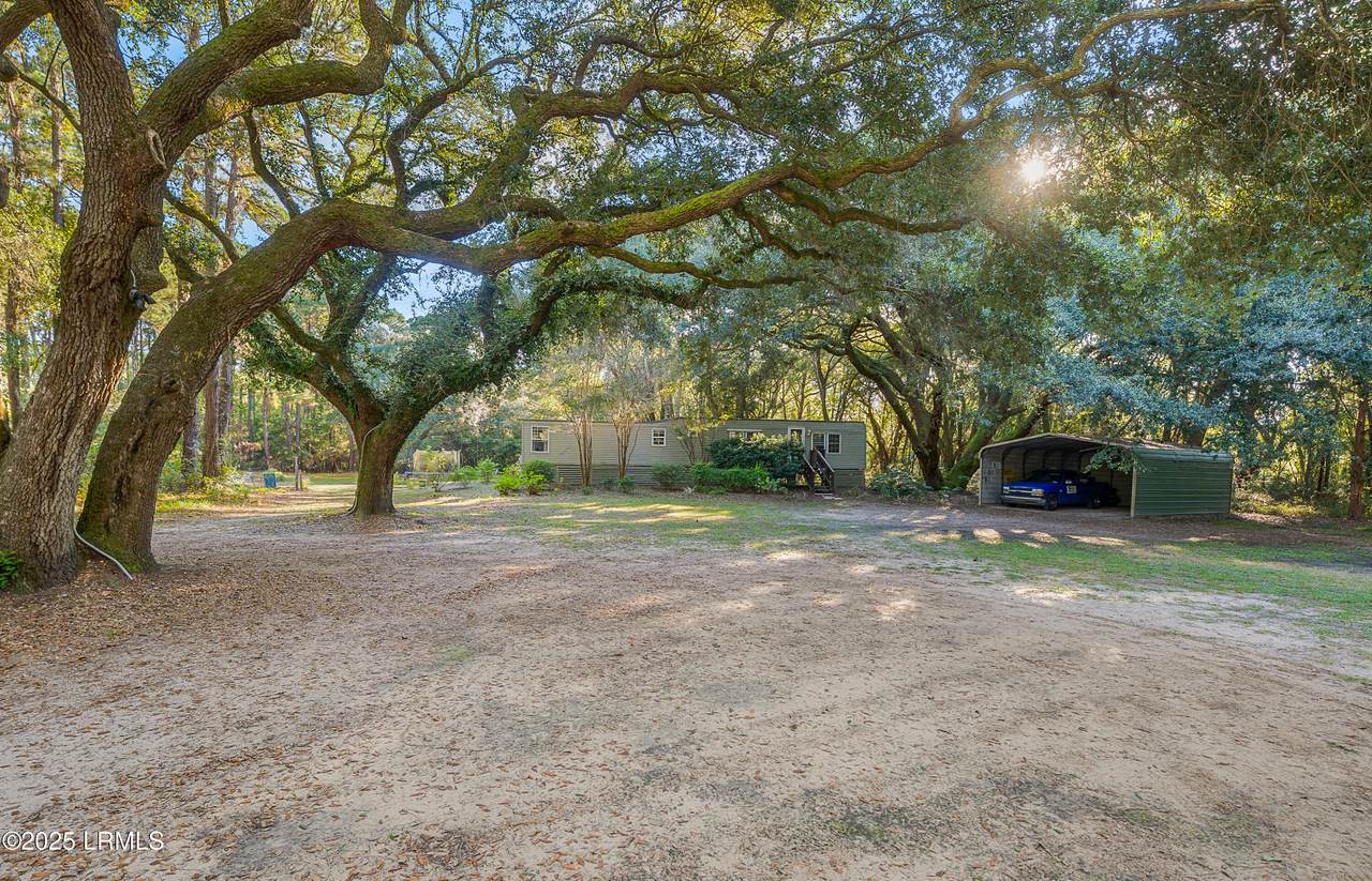 12 Kit Rosa Road - Photo 1