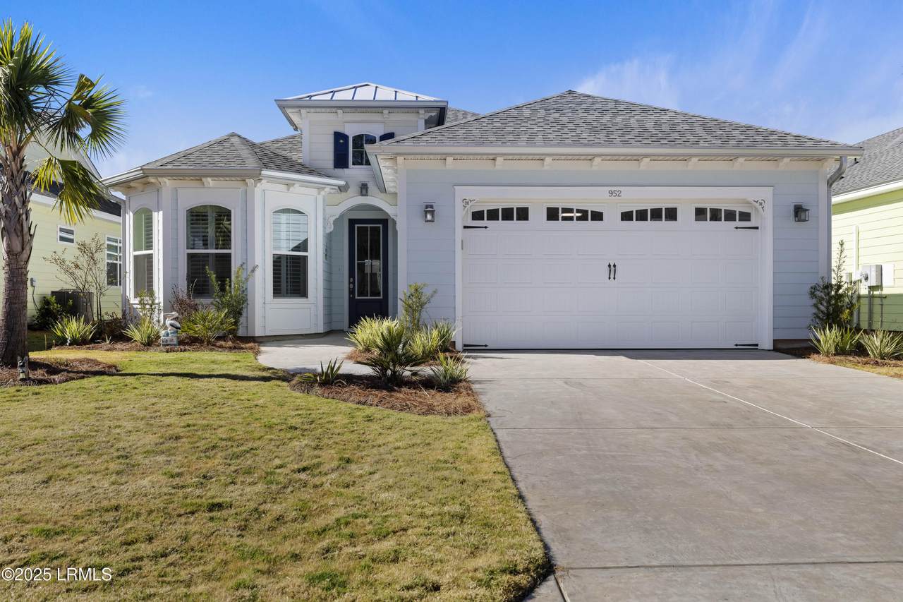 952 Good Life Way - Photo 1