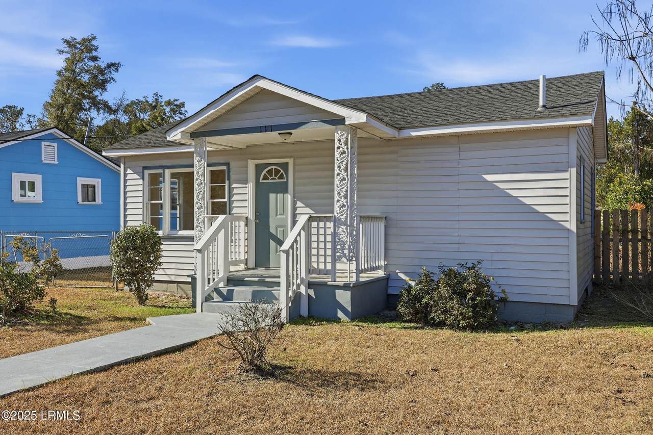 111 Carver Street - Photo 1