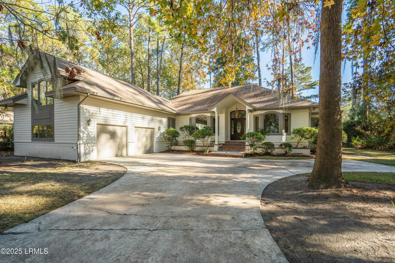49 Winding Oak Drive - Photo 1