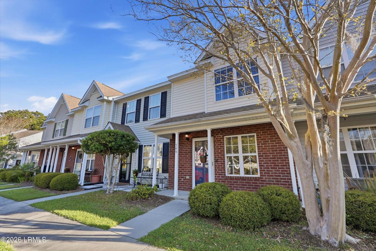 546 Candida Drive - Photo 1