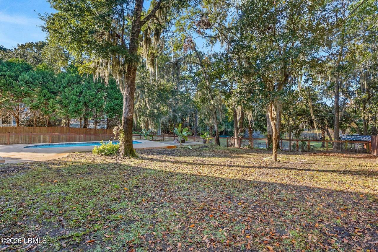 https://bt-photos.global.ssl.fastly.net/beaufortsc/1280_boomver_2_195731-2.jpg