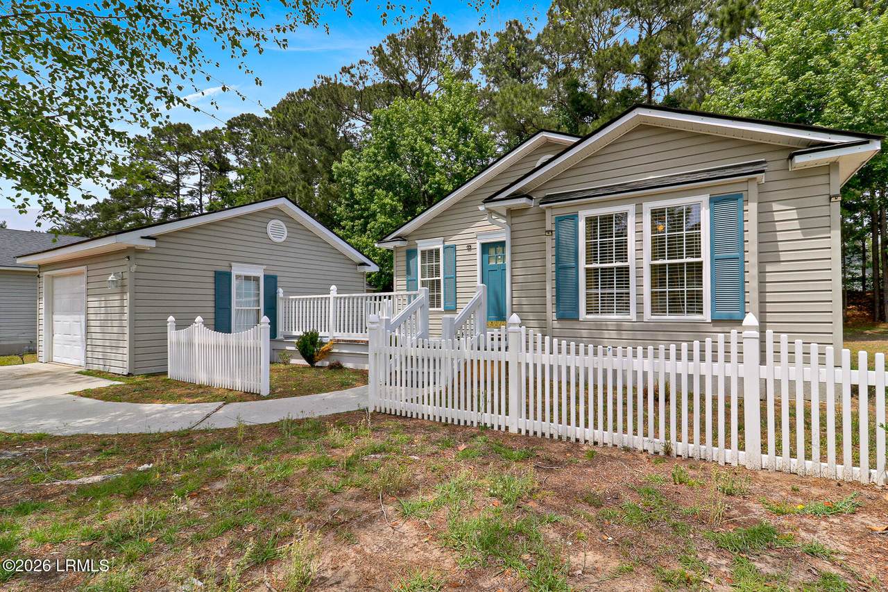 https://bt-photos.global.ssl.fastly.net/beaufortsc/1280_boomver_2_195989-2.jpg