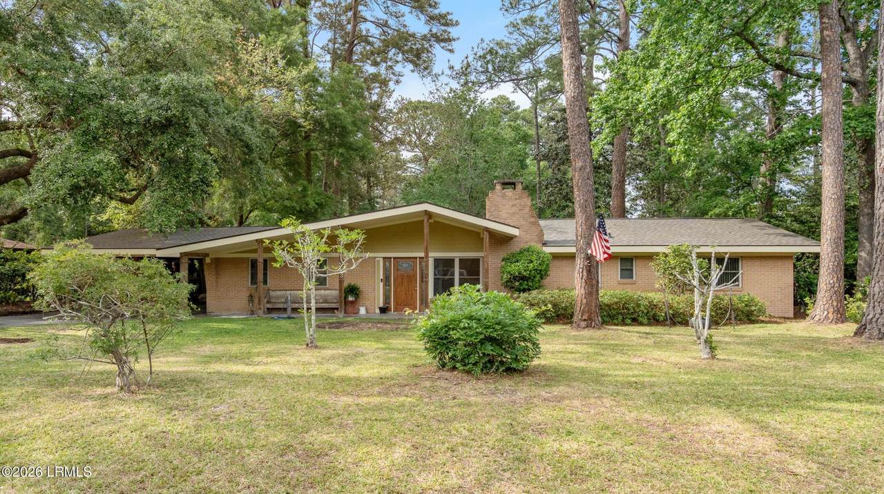 263 Augusta Avenue - Photo 1
