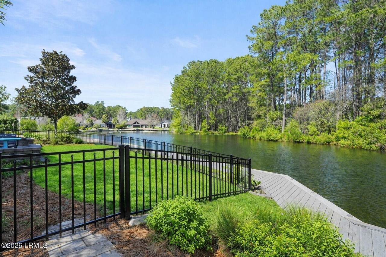 40 Blue Trail Court - Photo 1
