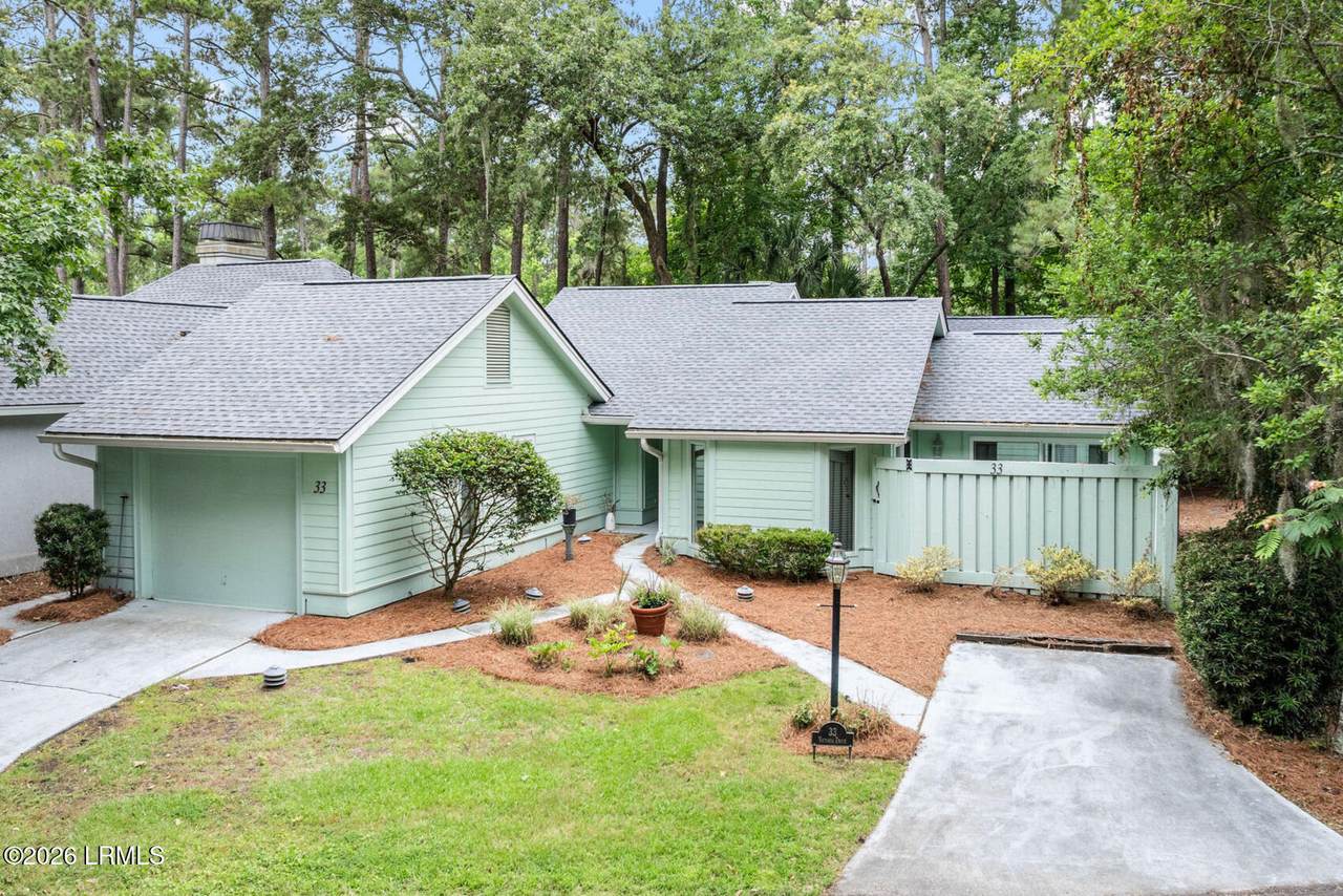 33 Victoria Drive - Photo 1