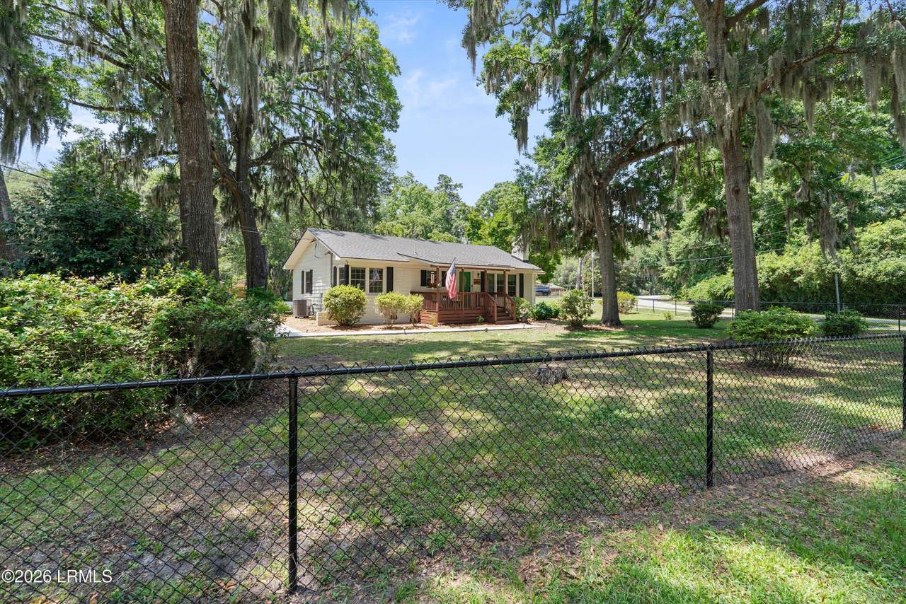 https://bt-photos.global.ssl.fastly.net/beaufortsc/1280_boomver_2_196678-2.jpg