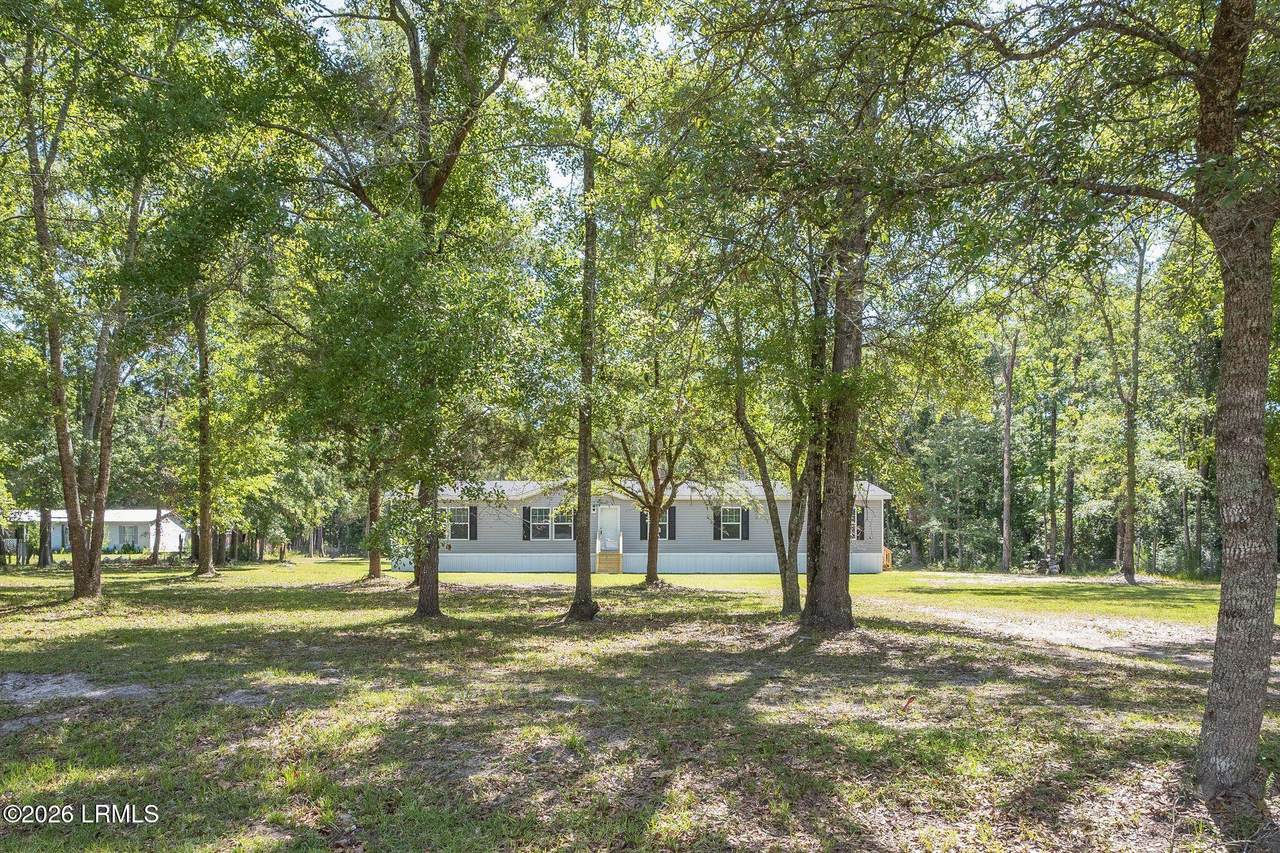 293 Meredith Road - Photo 1