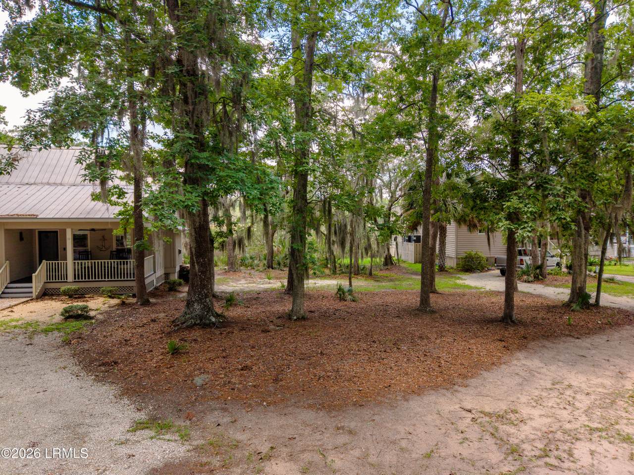 https://bt-photos.global.ssl.fastly.net/beaufortsc/1280_boomver_1_197001-2.jpg