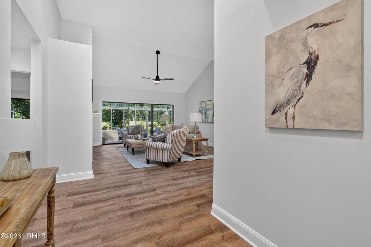 224 White Oaks Circle - Photo 1