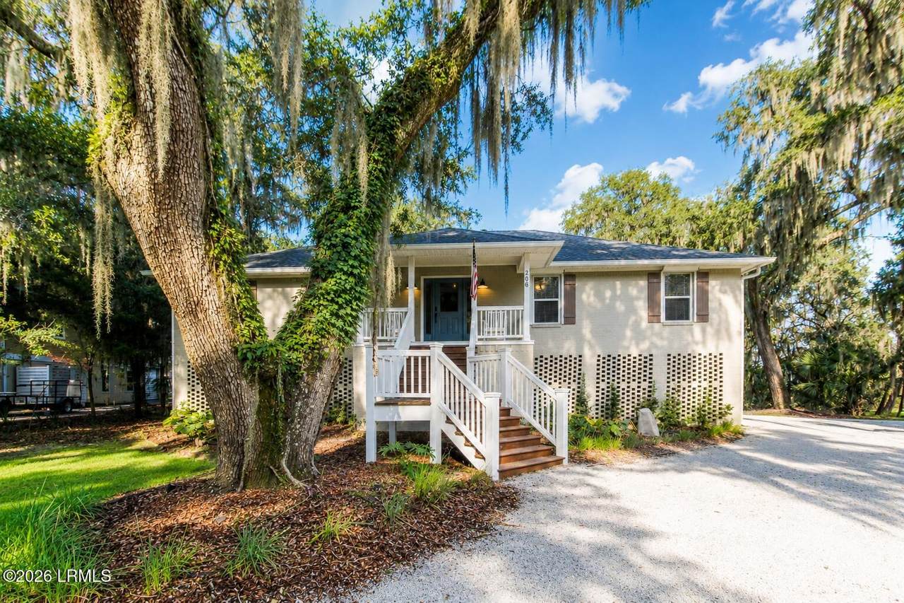 https://bt-photos.global.ssl.fastly.net/beaufortsc/1280_boomver_2_197990-2.jpg