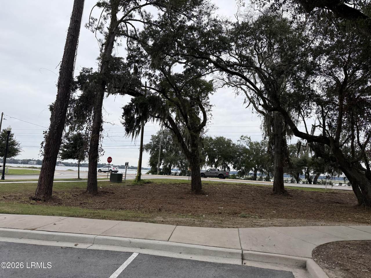 https://bt-photos.global.ssl.fastly.net/beaufortsc/1280_boomver_2_198335-2.jpg