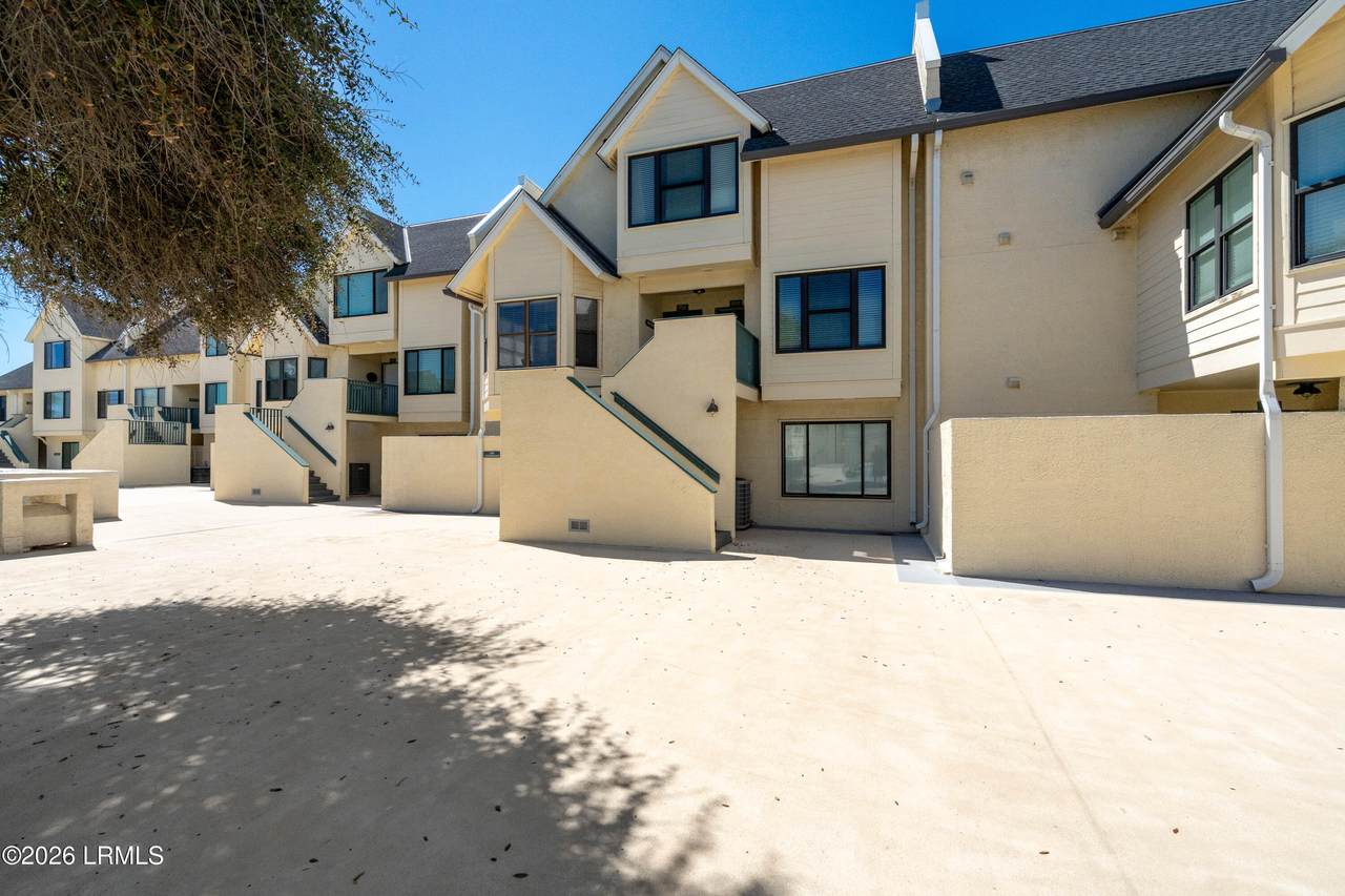 659 New Haven Court - Photo 1