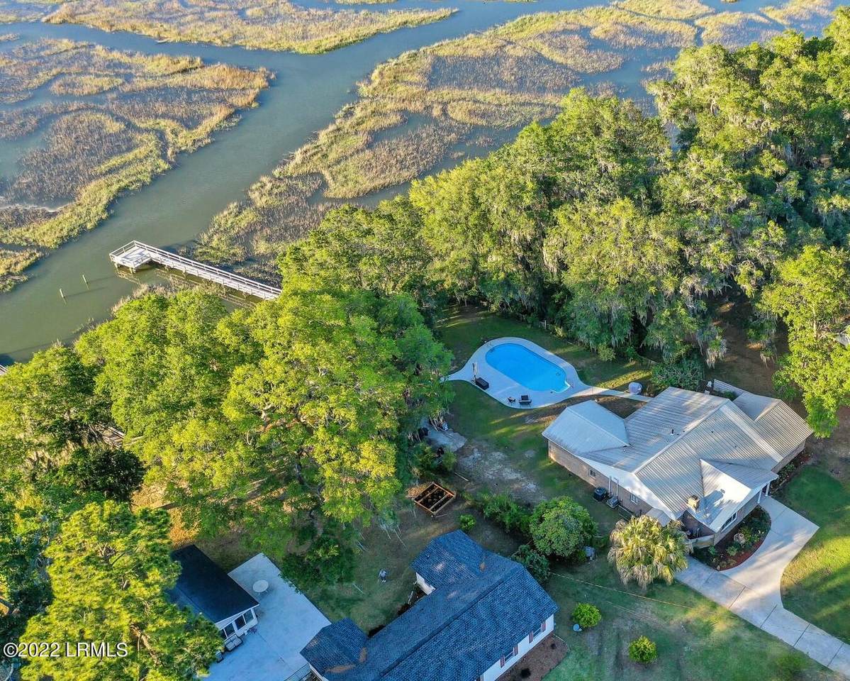 2803 Riverbank Drive - Photo 1