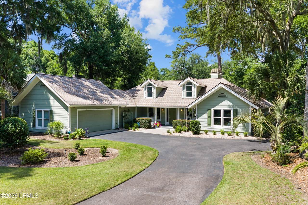 408 Island Circle - Photo 1
