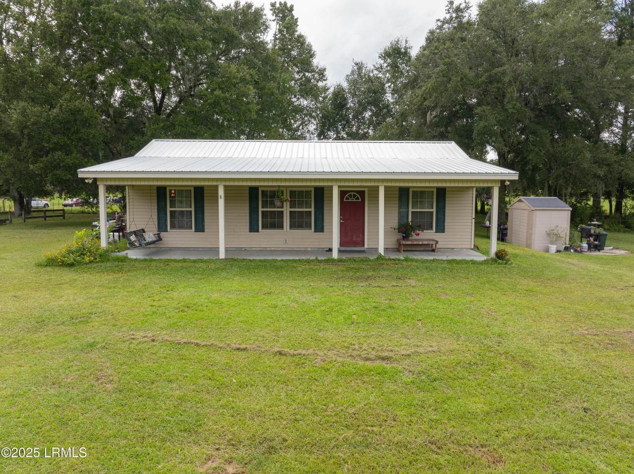 10692 Grays Highway - Photo 1