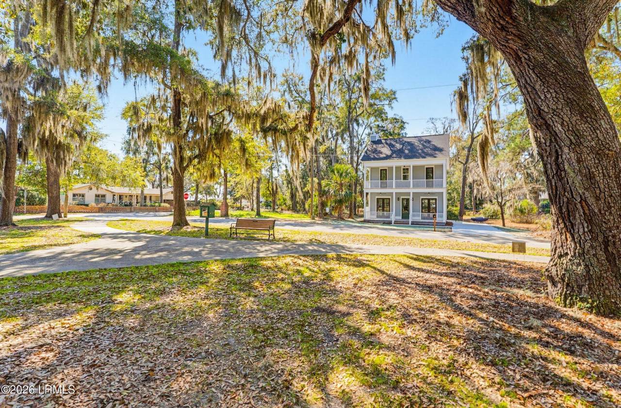 https://bt-photos.global.ssl.fastly.net/beaufortsc/1280_boomver_2_193066-2.jpg