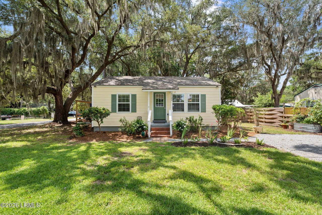 1102 Lafayette Street - Photo 1