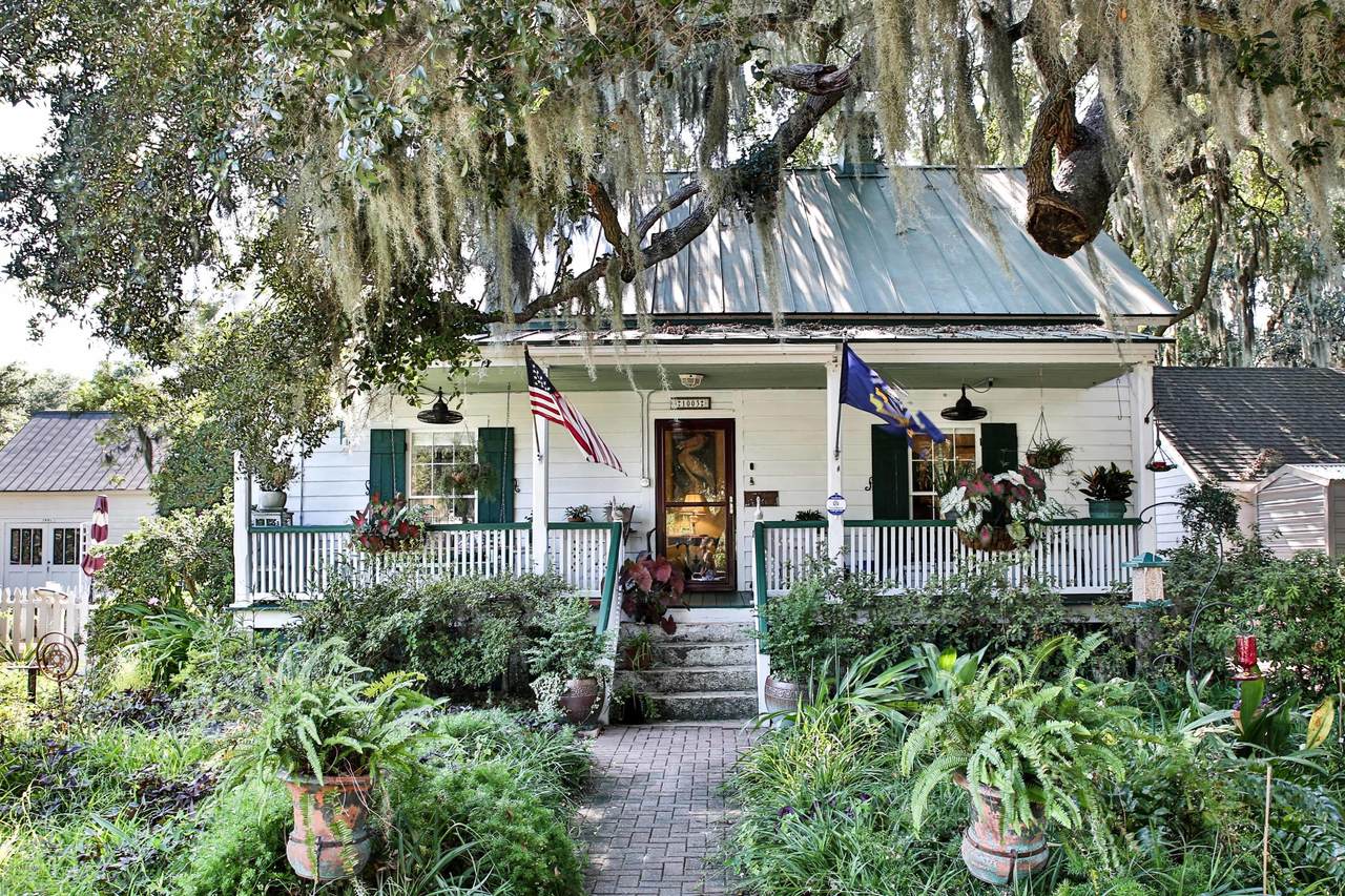 1003 London Avenue - Photo 1