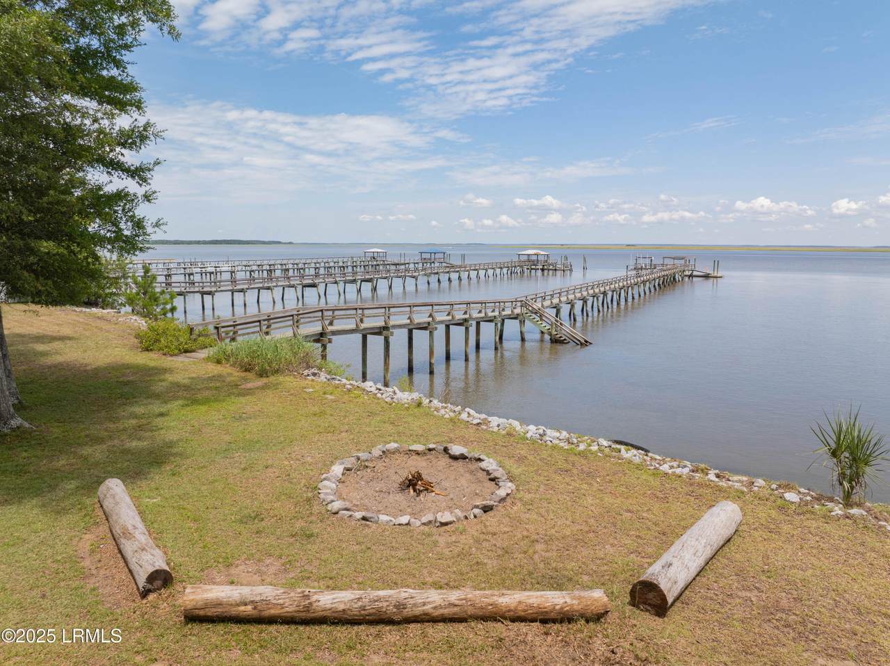https://bt-photos.global.ssl.fastly.net/beaufortsc/1280_boomver_4_190983-2.jpg