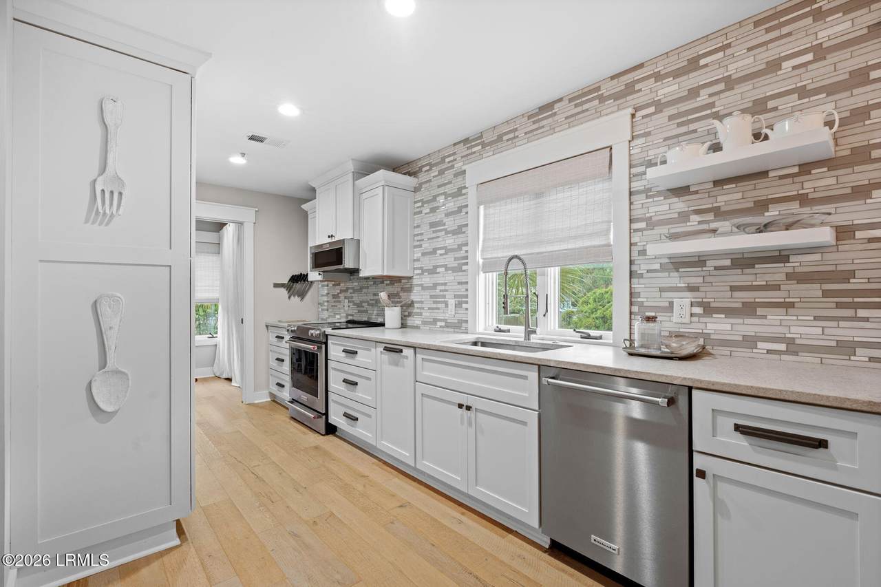 10 Johnston Way - Photo 1