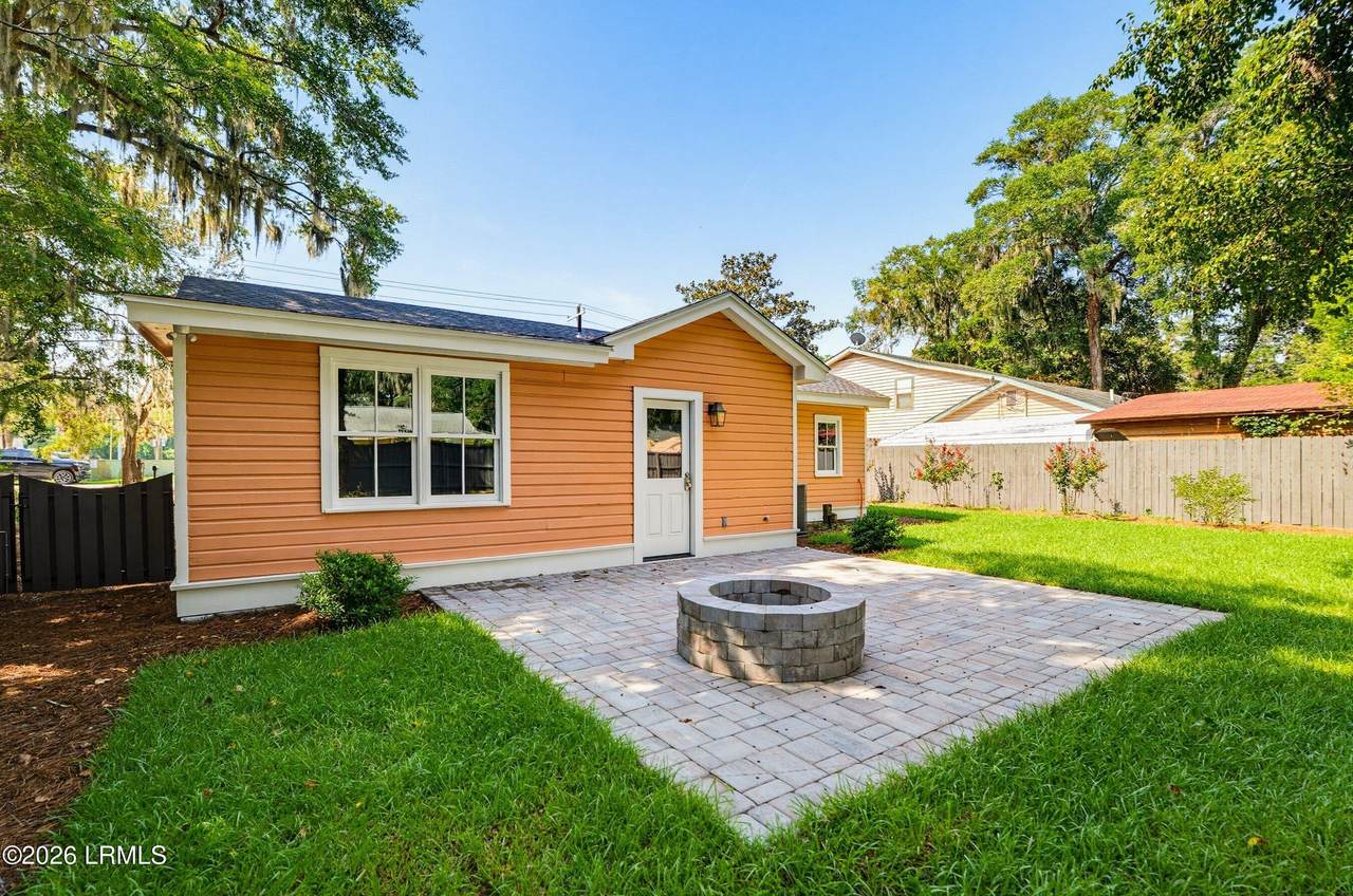 1307 Lafayette Street - Photo 1