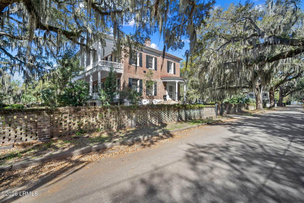 https://bt-photos.global.ssl.fastly.net/beaufortsc/1280_boomver_6_191868-2.jpg