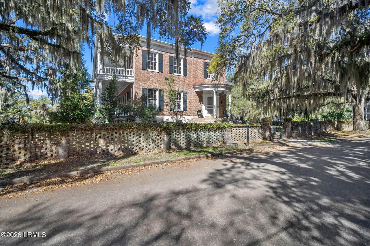https://bt-photos.global.ssl.fastly.net/beaufortsc/1280_boomver_6_191868-2.jpg