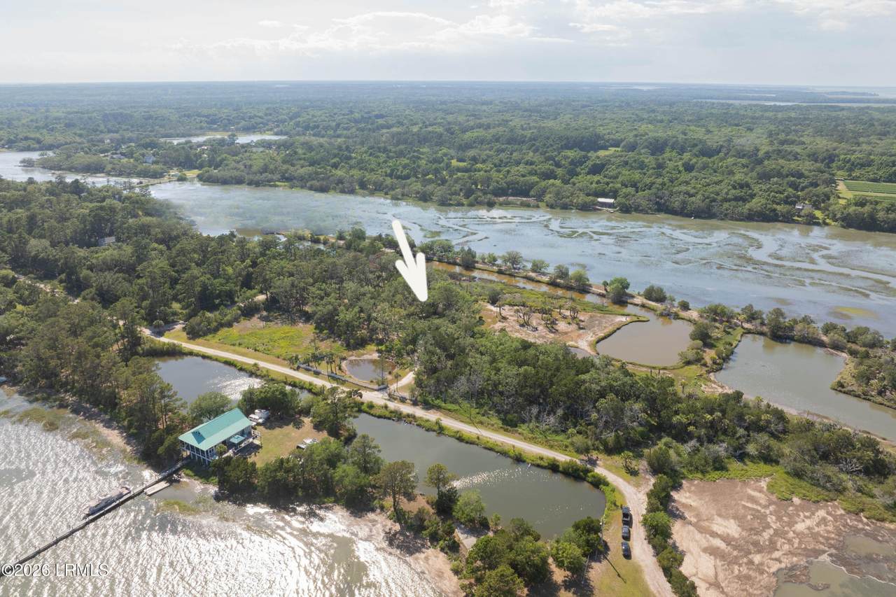100 Little Horse Island Drive - Photo 1