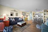 729 Hampton Court - Photo 11