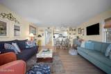 729 Hampton Court - Photo 13