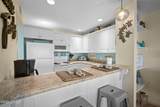 729 Hampton Court - Photo 15