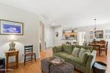 82 Hampton Circle - Photo 11