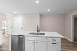 544 Royal Road - Photo 18