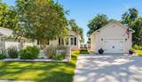 47 White Pond Boulevard - Photo 3