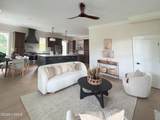 902 Harrington Street - Photo 2