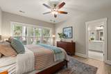 23 Middle Island Street - Photo 14