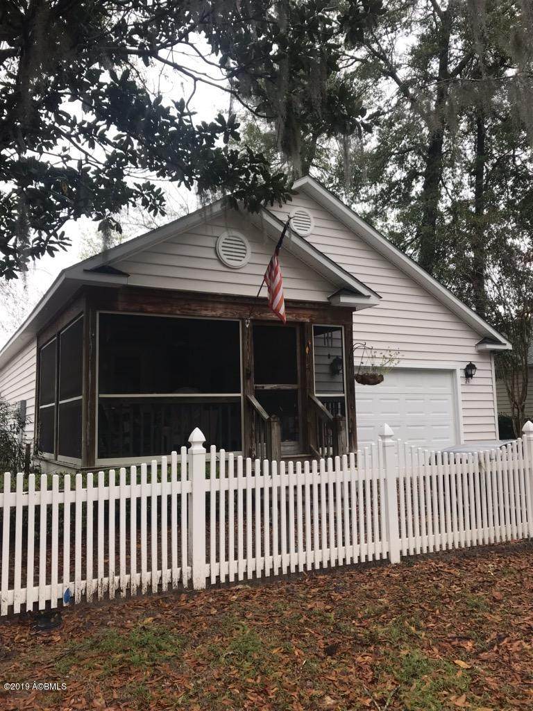 23 Caswell Avenue - Photo 1
