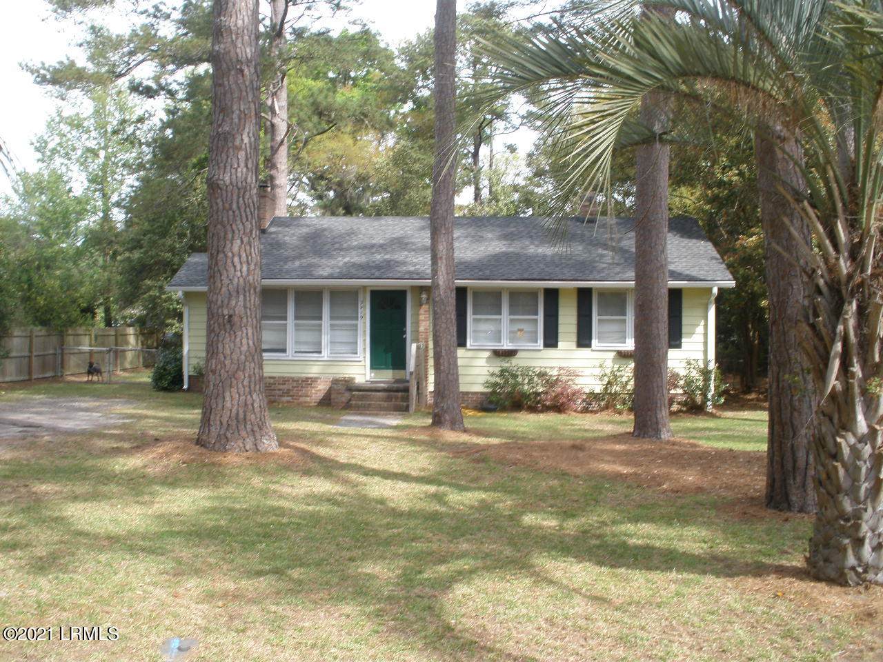 2419 Pine Court - Photo 1