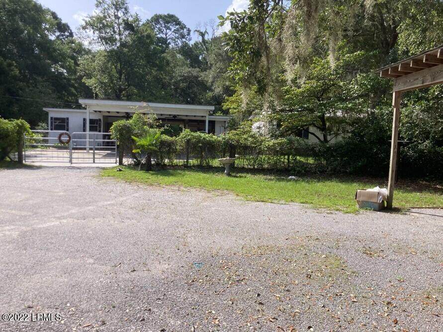 1449 Seaside Road - Photo 1