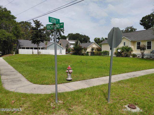 720 13th Street - Photo 1