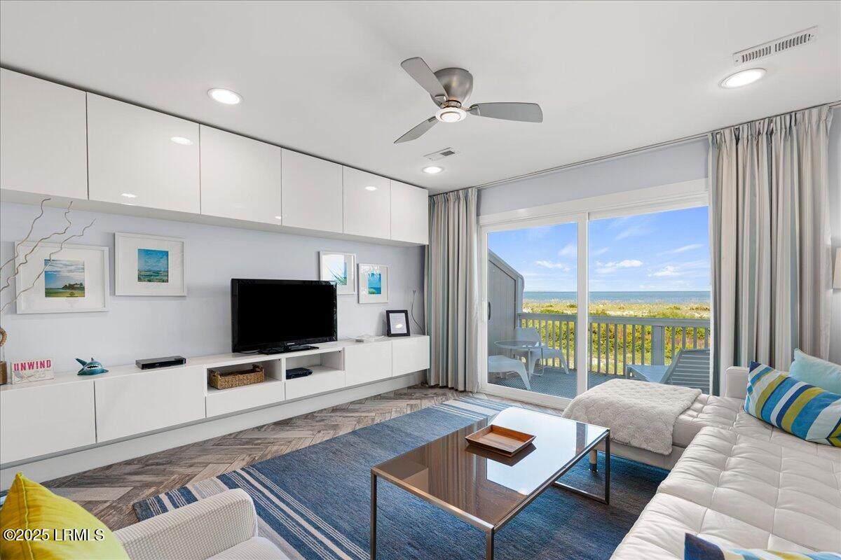 4 Harbor Drive - Photo 1