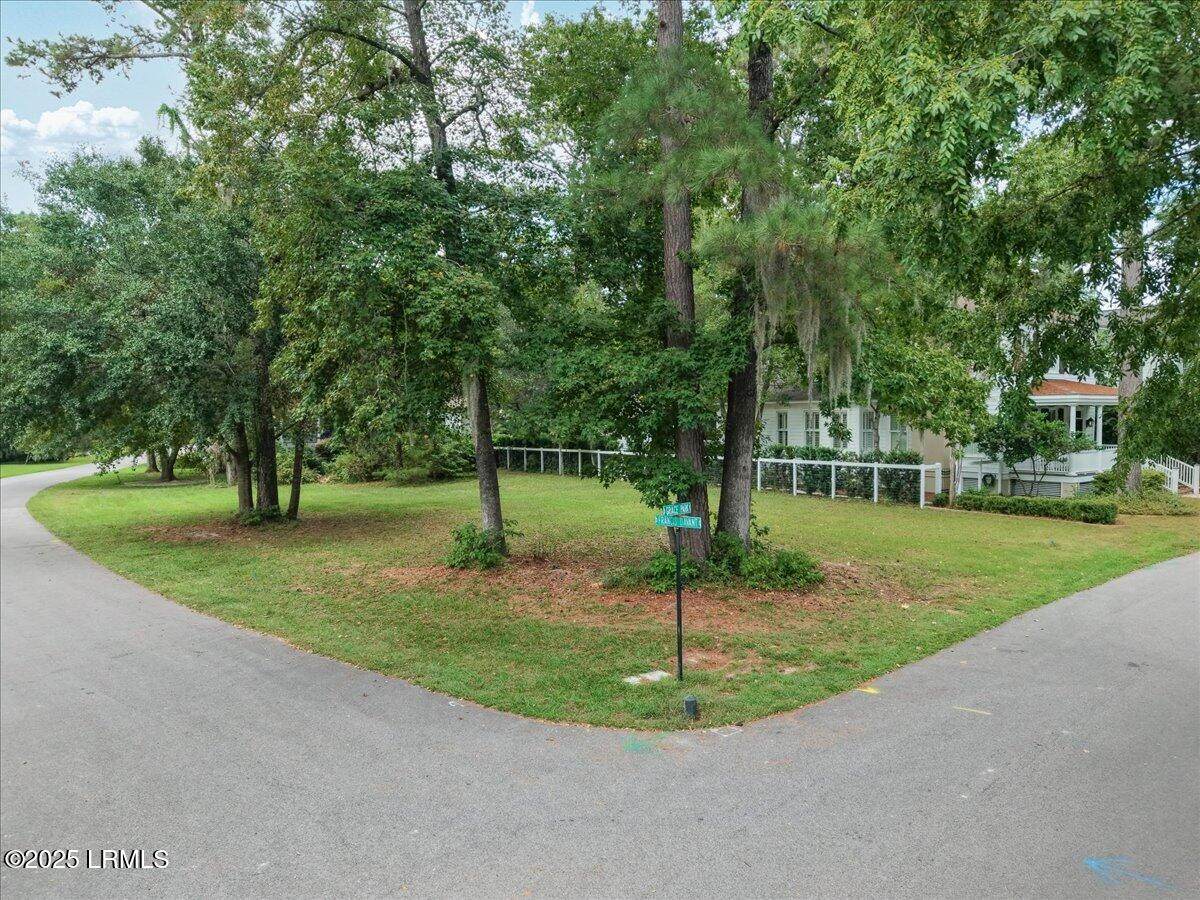 13 Grace Park - Photo 1