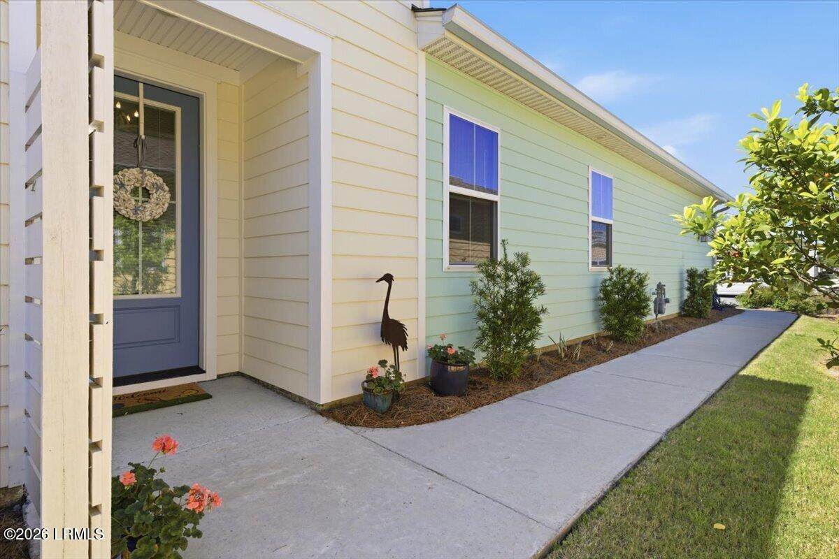 https://bt-photos.global.ssl.fastly.net/beaufortsc/orig_boomver_1_195801-2.jpg