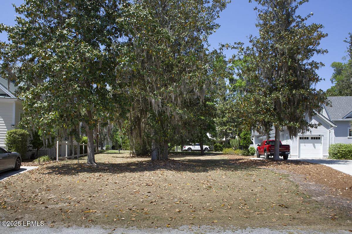 https://bt-photos.global.ssl.fastly.net/beaufortsc/orig_boomver_1_195915-2.jpg